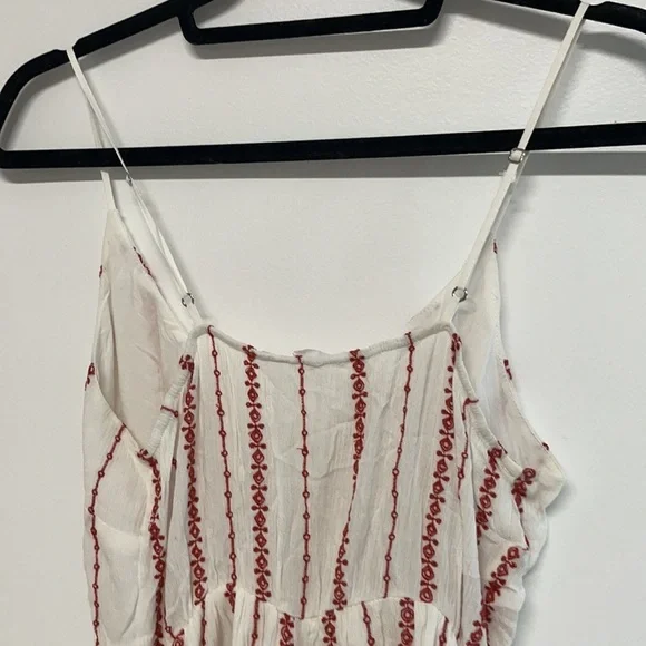 Red and white romper - Picture 6 of 6